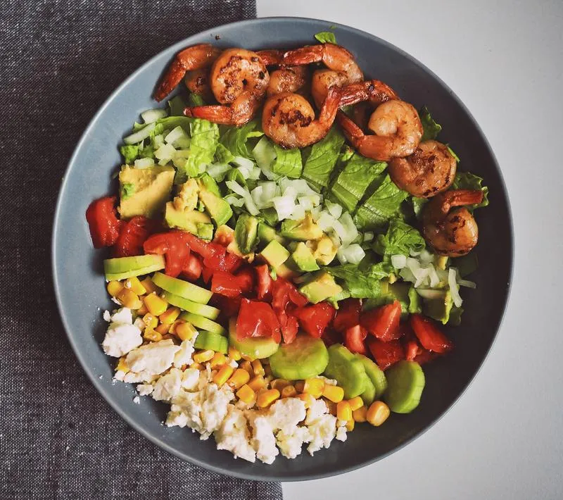 Idealna sałatka do krewetek – odkryj pyszne połączenia smaków!