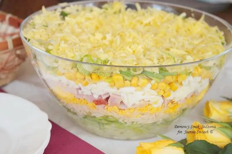 Idealna sałatka na komunię – sprawdź nasze przepisy!