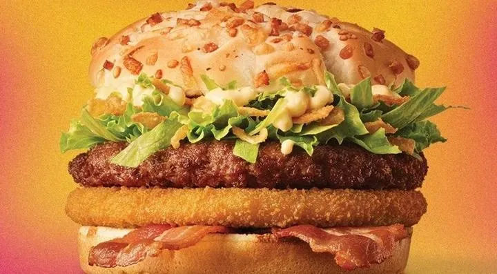 Ile zapłacisz za burgera drwala w McDonald's? Sprawdzamy ceny!