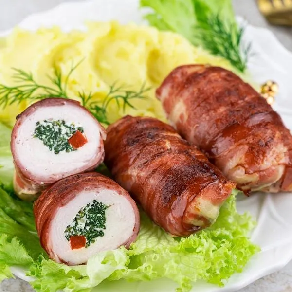 Jak długo piec roladki z kurczaka, aby były idealnie soczyste?