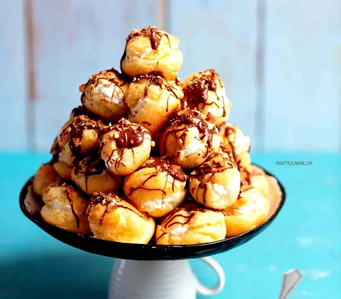 Nie ma prostych odpowiedzi: jak długo piec ptysie, aby były idealne?