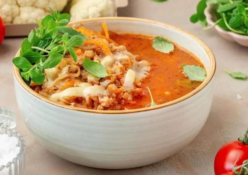 Zupy idealne na diecie keto – jakie wybierać, aby schudnąć?