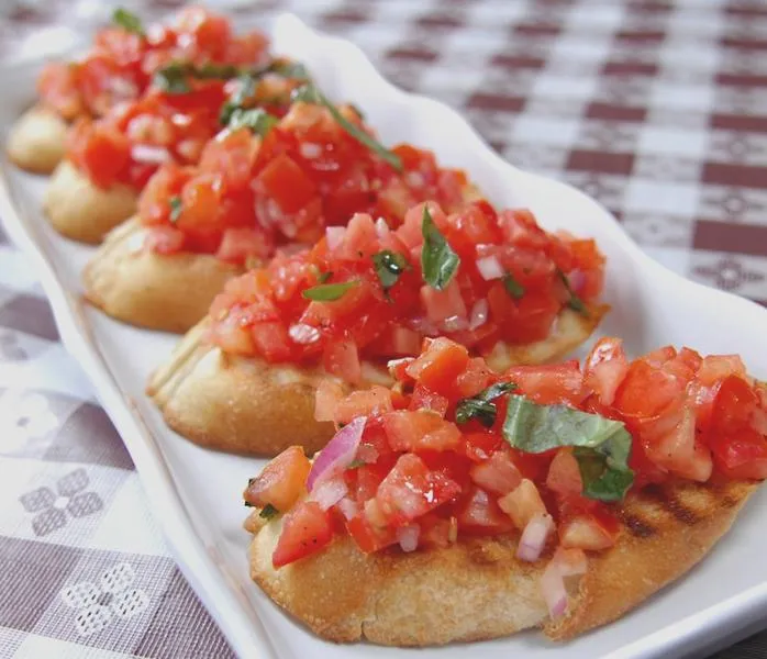 Bruschetta z pomidorami