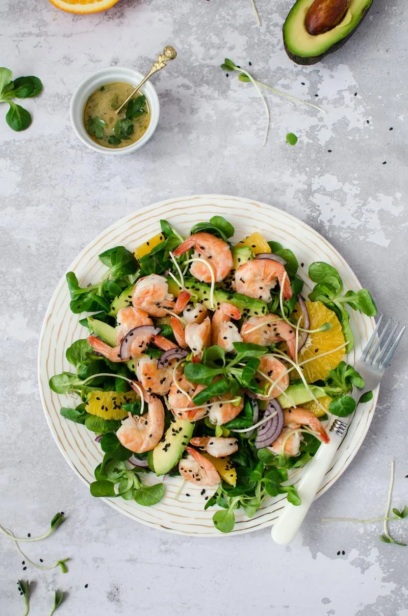 Nietypowe dodatki do sałatki