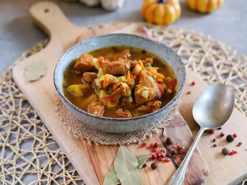 Przepisy na zupy niskowęglowodanowe