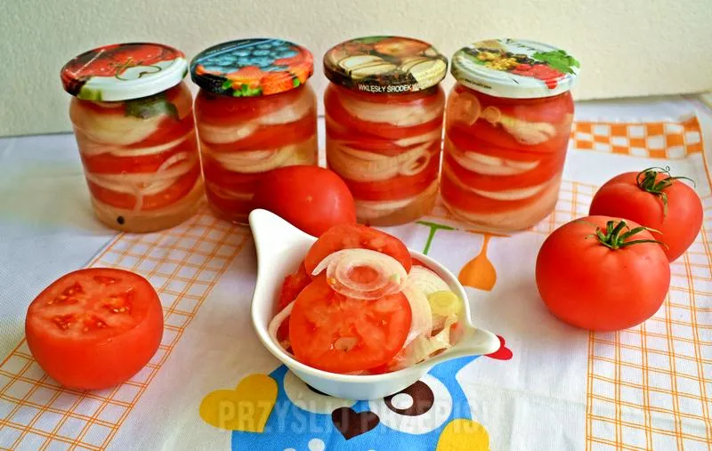 Przygotowanie pomidorów w spiżarni